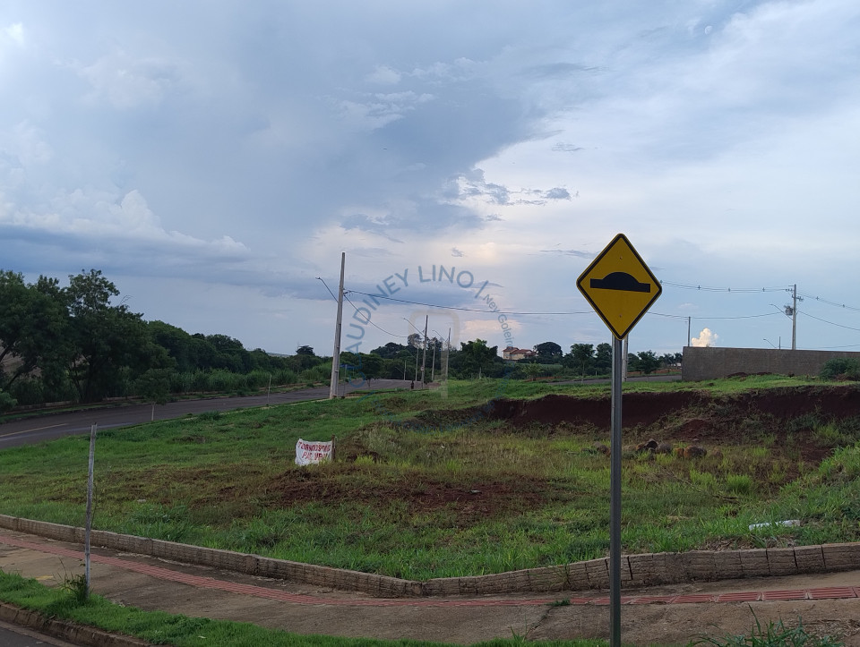 Imagens do imóveis Terreno Comercial em Ibiporã-Pr