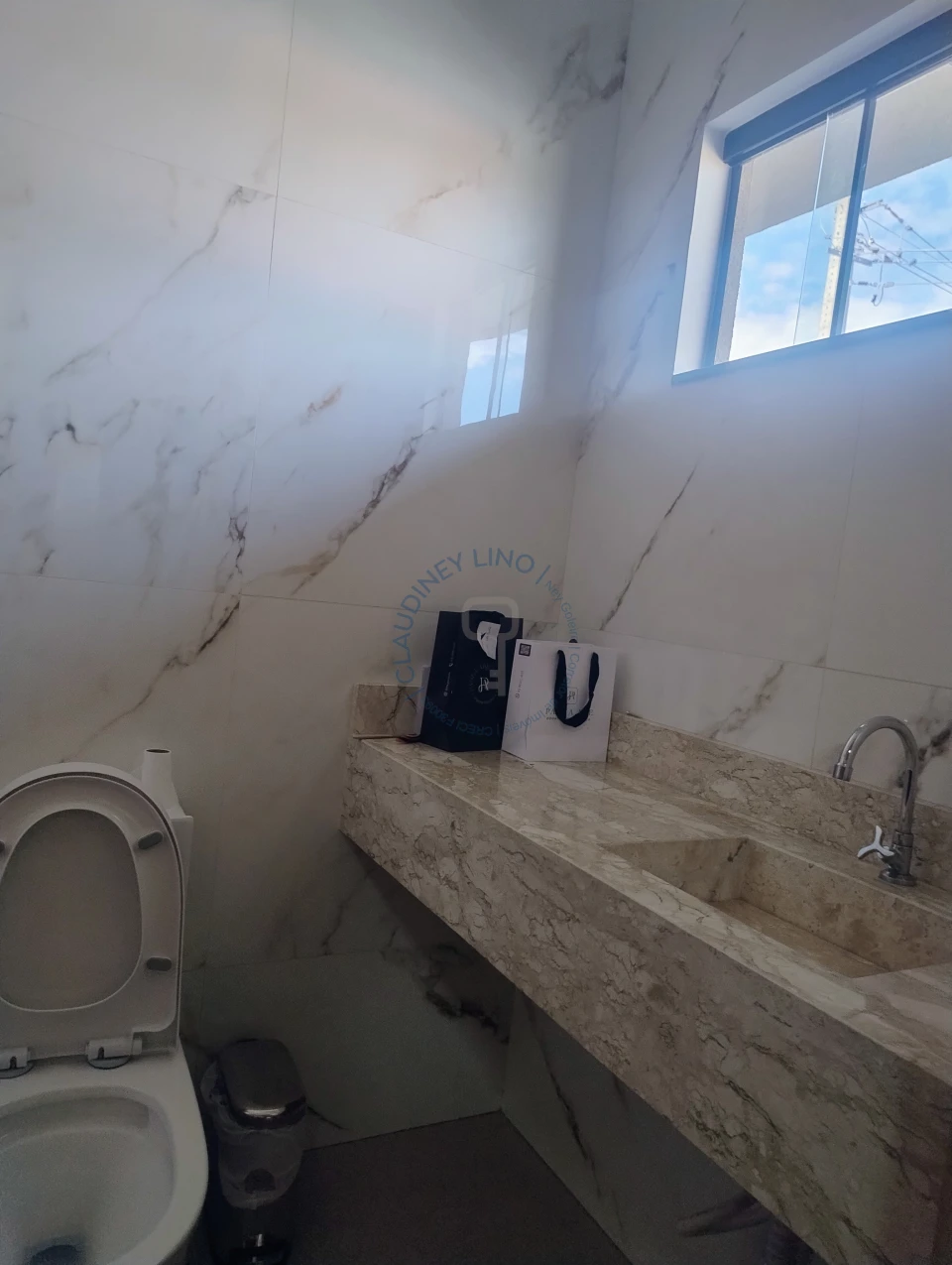 Imagens do imóveis Sobrado Disponível Para venda