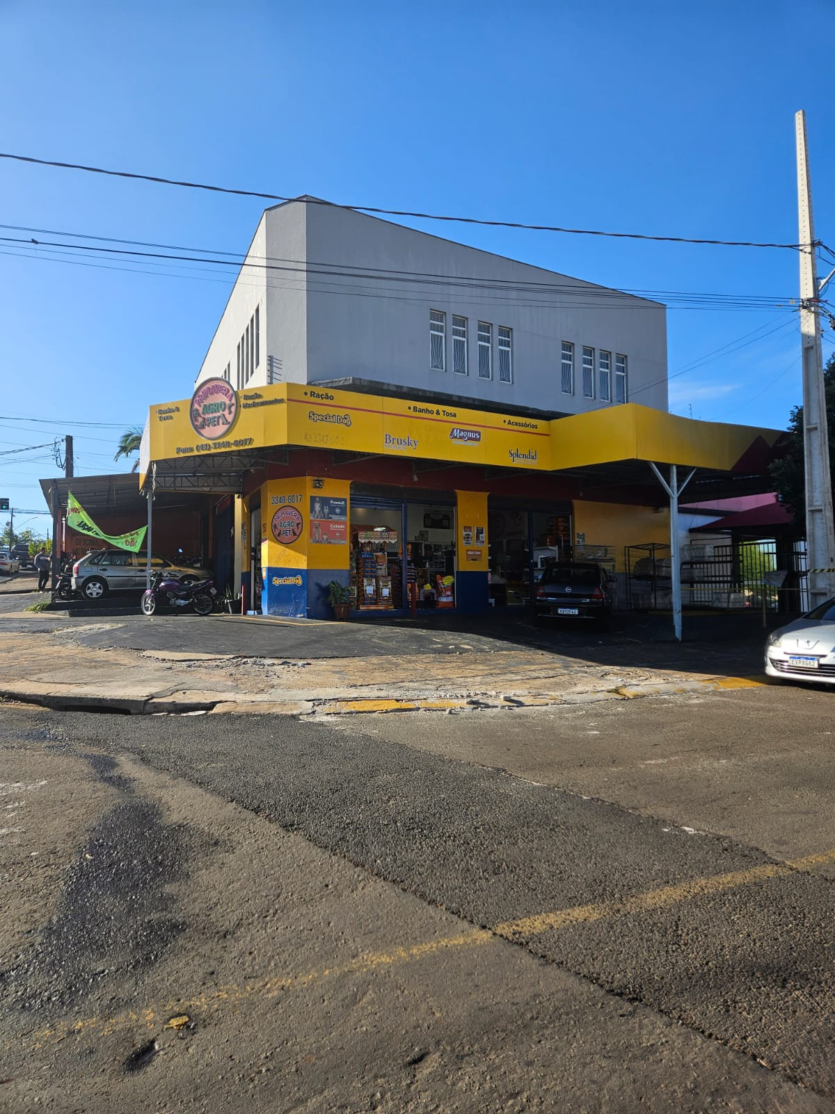 SALA COMERCIAL SOBRE LOJA - ZONA NORTE