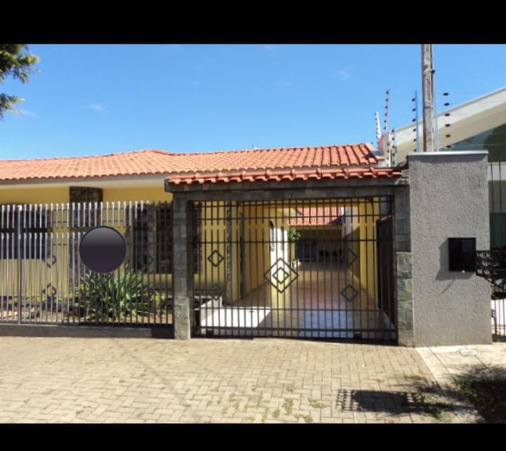Casa parque das bandeiras Maringa
