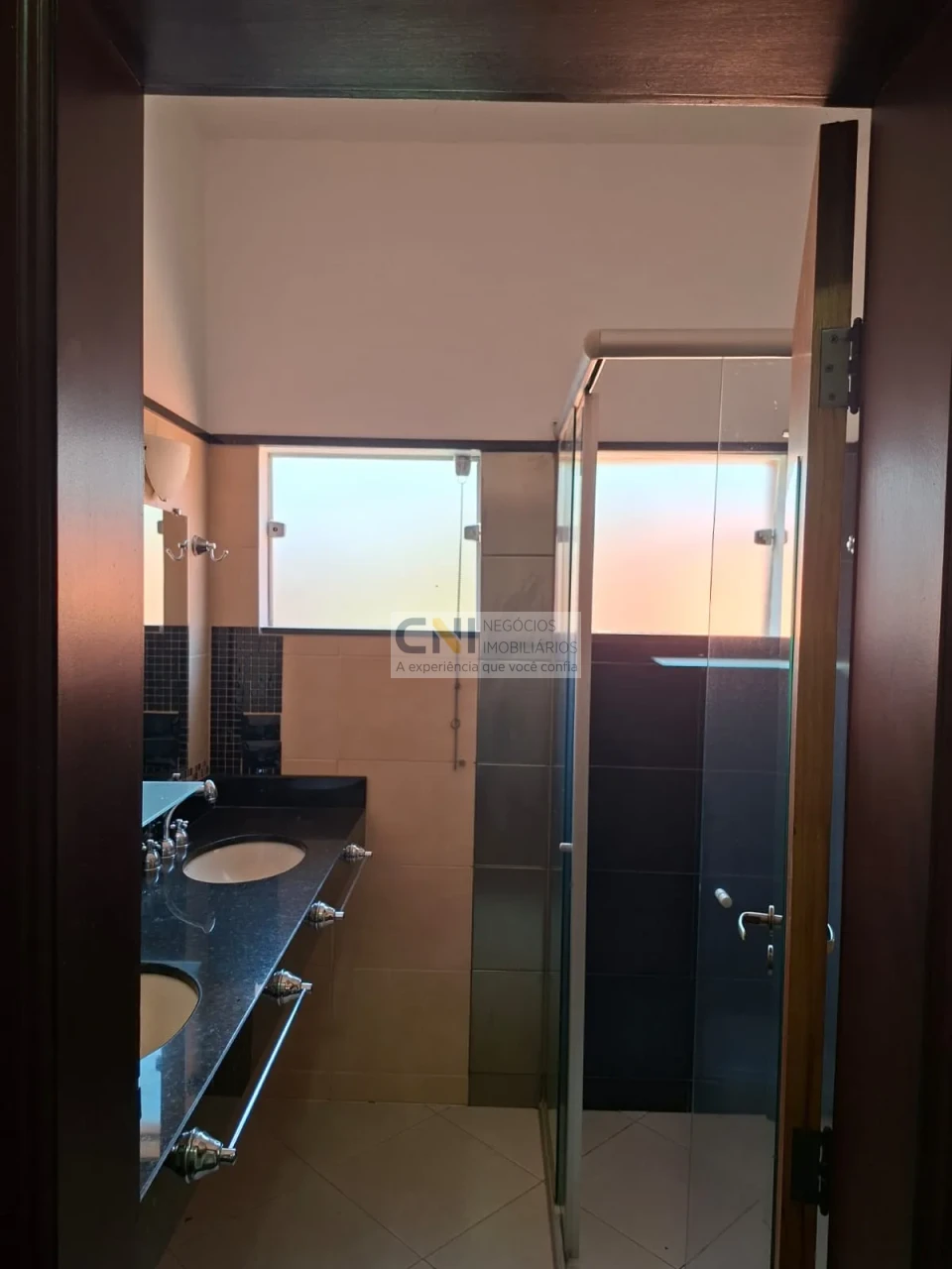 Imagens do imóveis Casa Em Condomínio golden park Para Alugar  Londrina