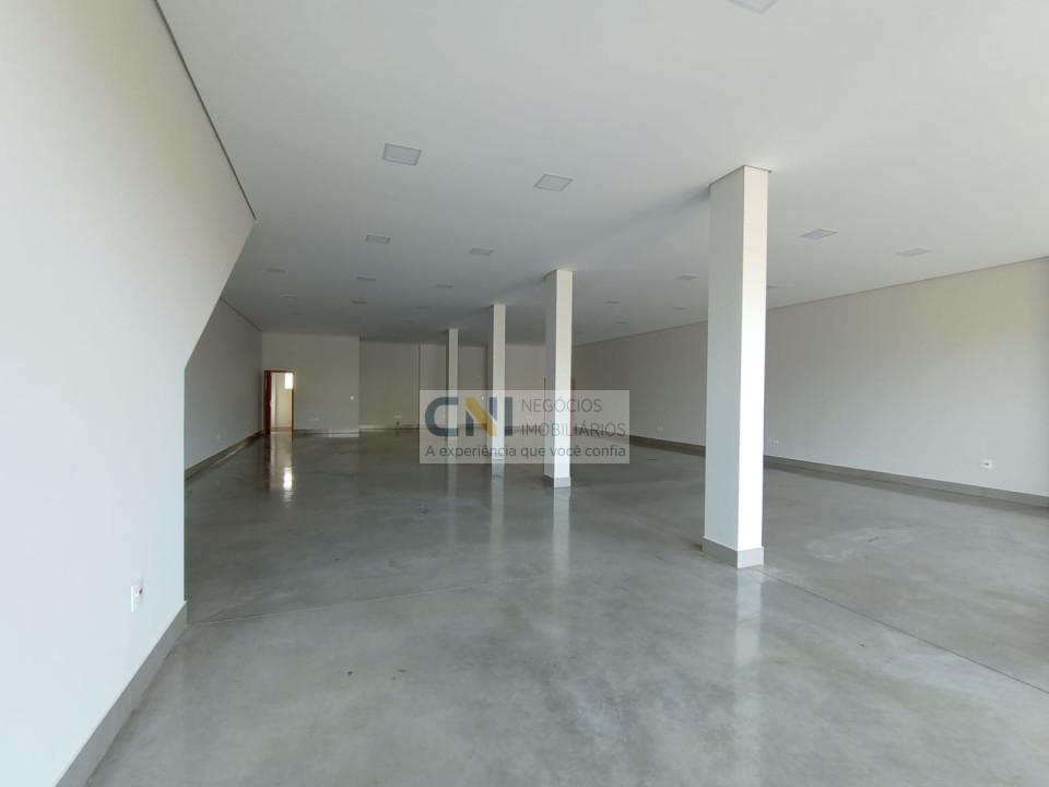 Salão comercial novo 250m2