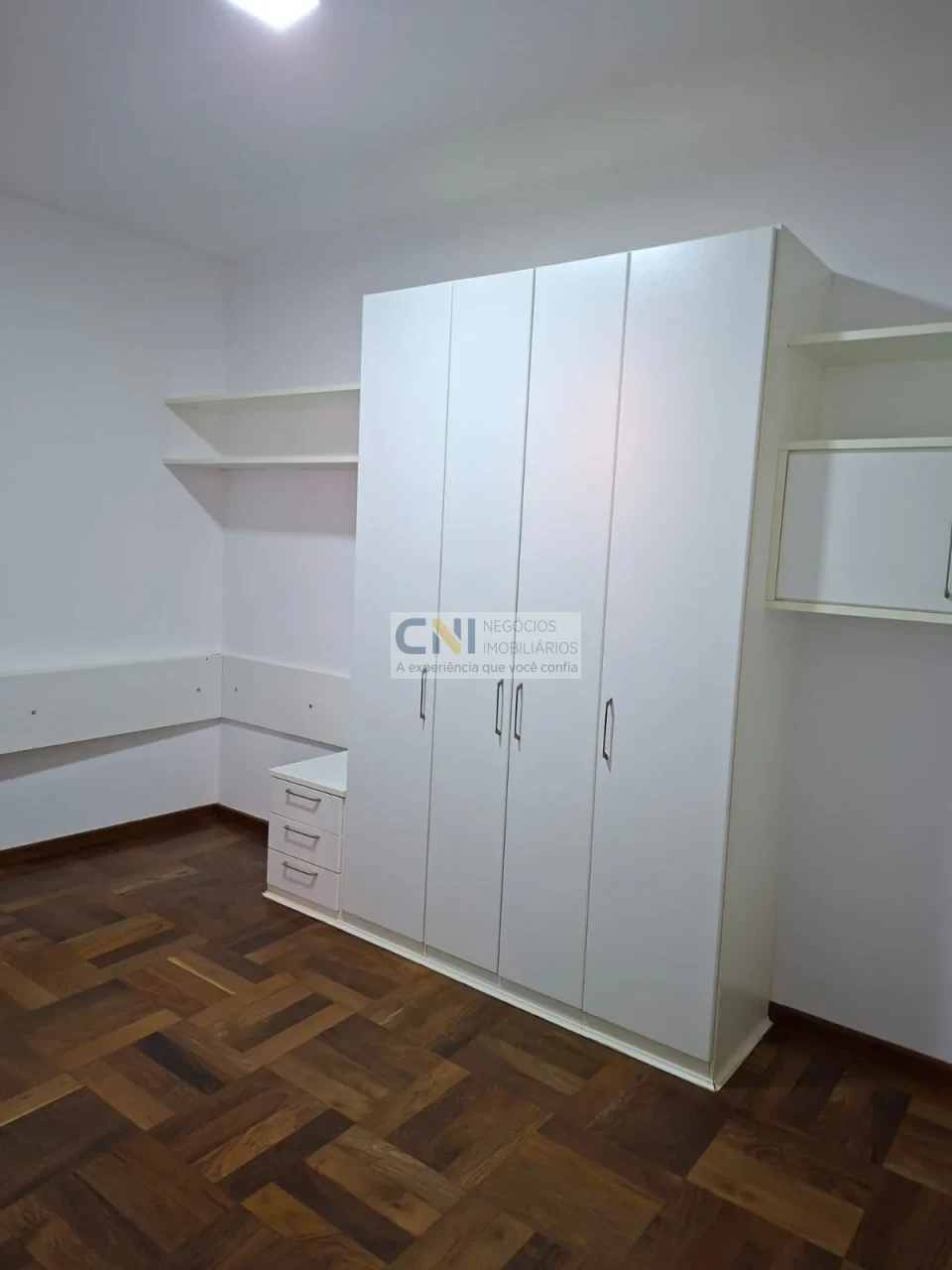 Imagens do imóveis Casa Em Condomínio golden park Para Alugar  Londrina