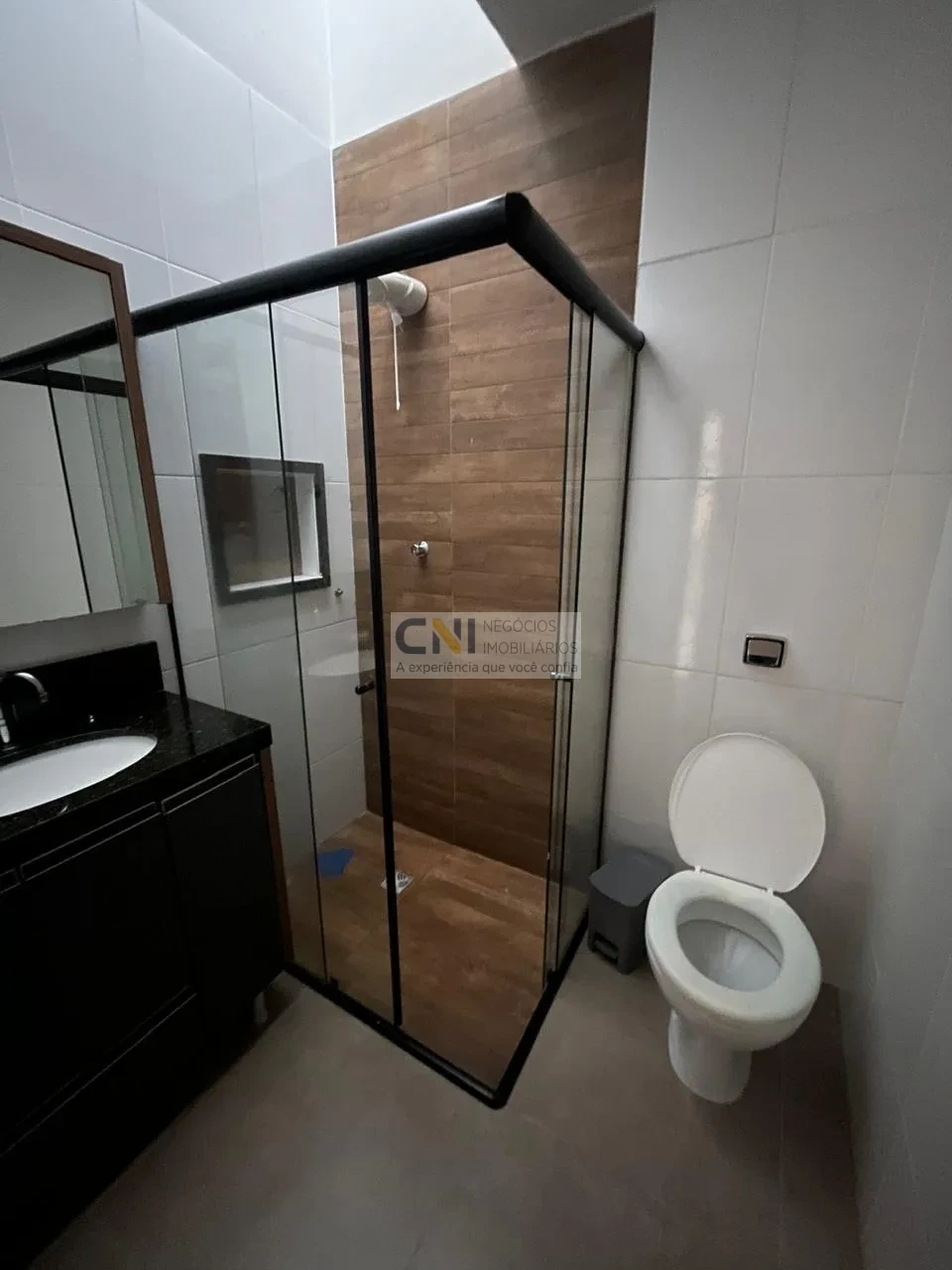 Imagens do imóveis CASA - LOCAÇAO 02 QUARTOS SENDO UMA SUITE - ZONA SUL