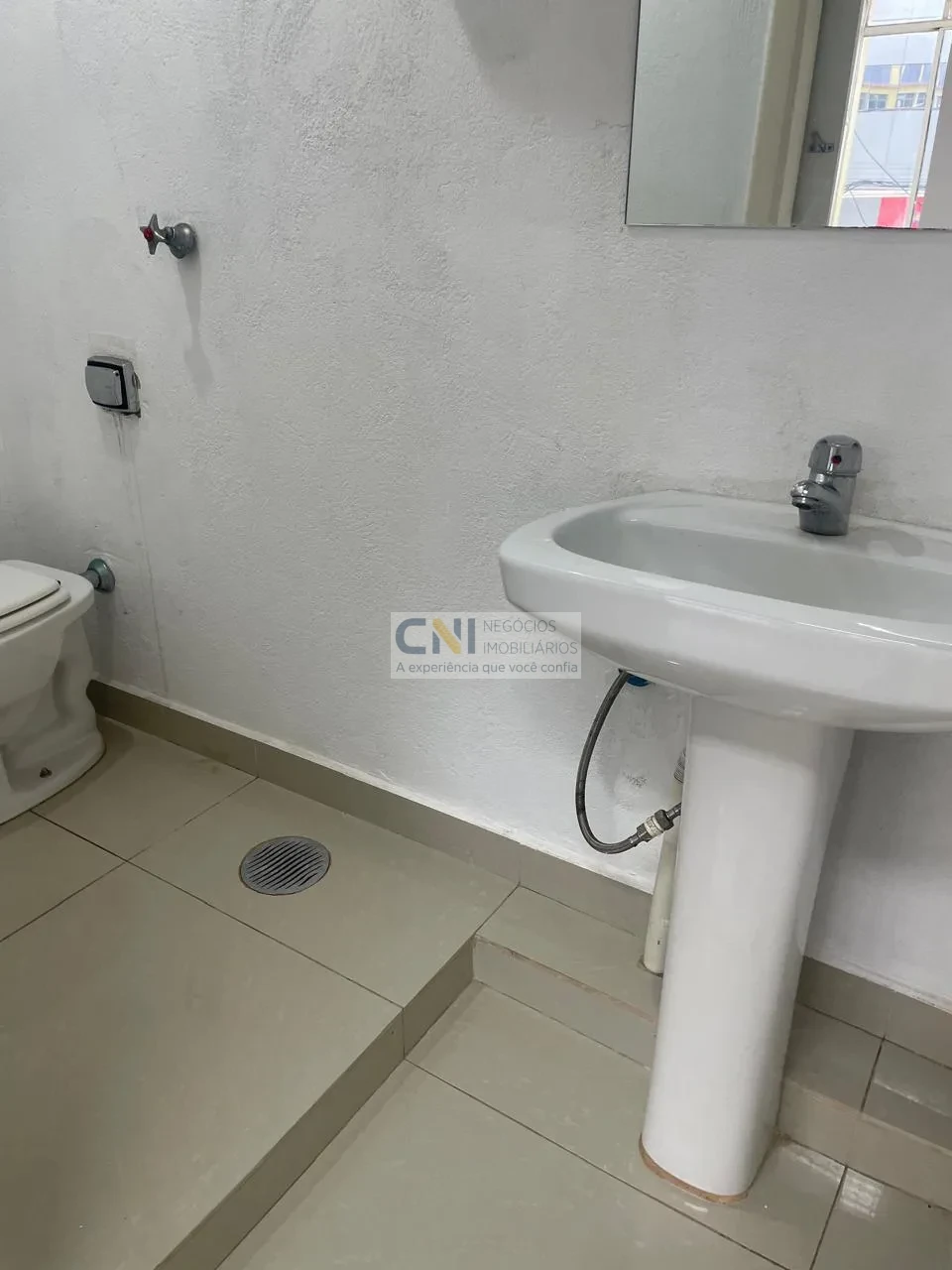 Imagens do imóveis SALA COMERCIAL - ED. METON - CENTRO