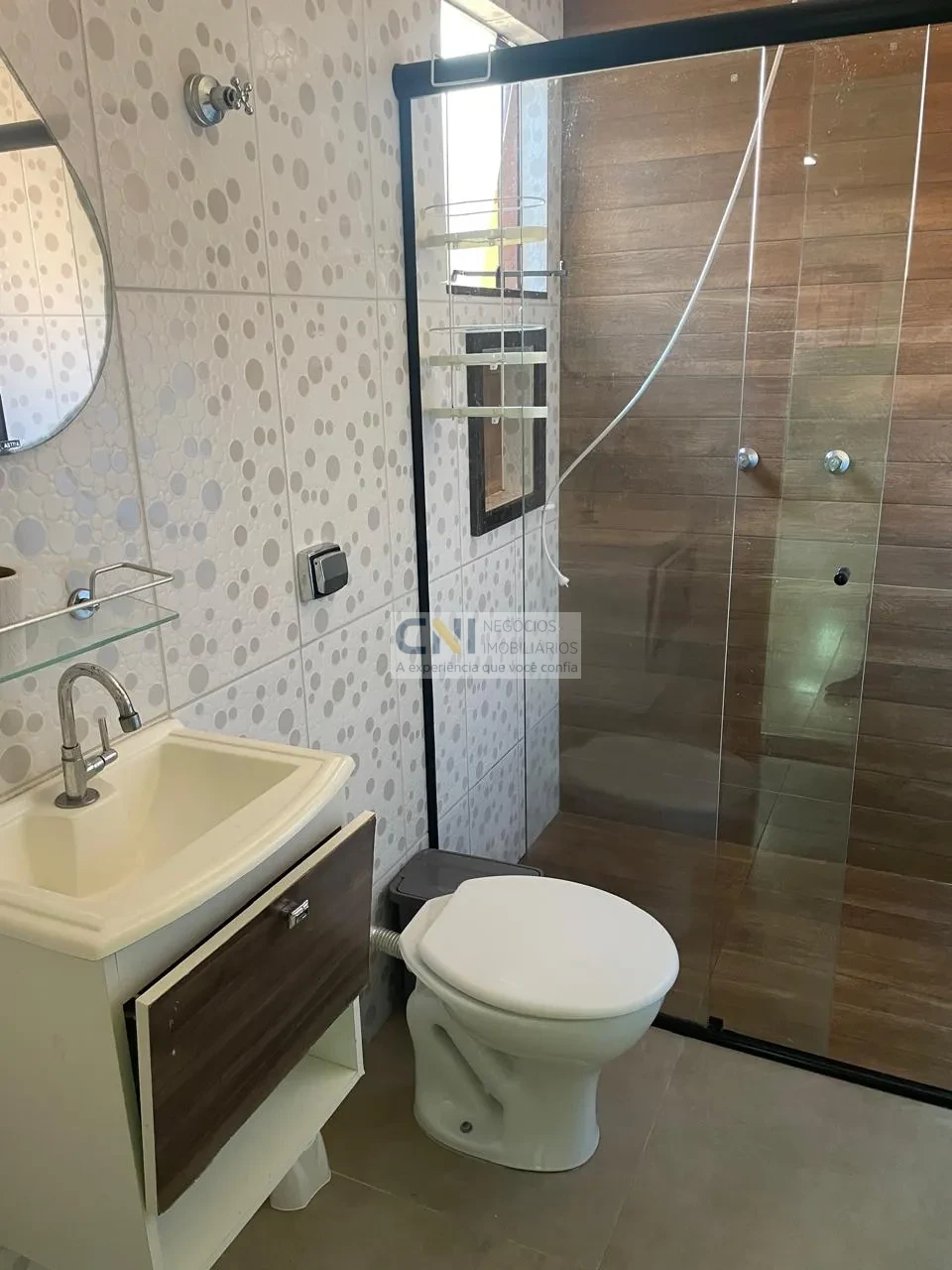 Imagens do imóveis CASA - LOCAÇAO 02 QUARTOS SENDO UMA SUITE - ZONA SUL