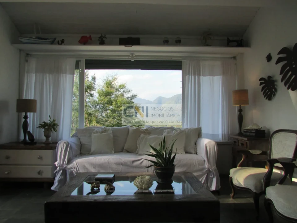 ÓTIMA CASA EM CARAGUATATUBA _ MATA ATLÂNTICA