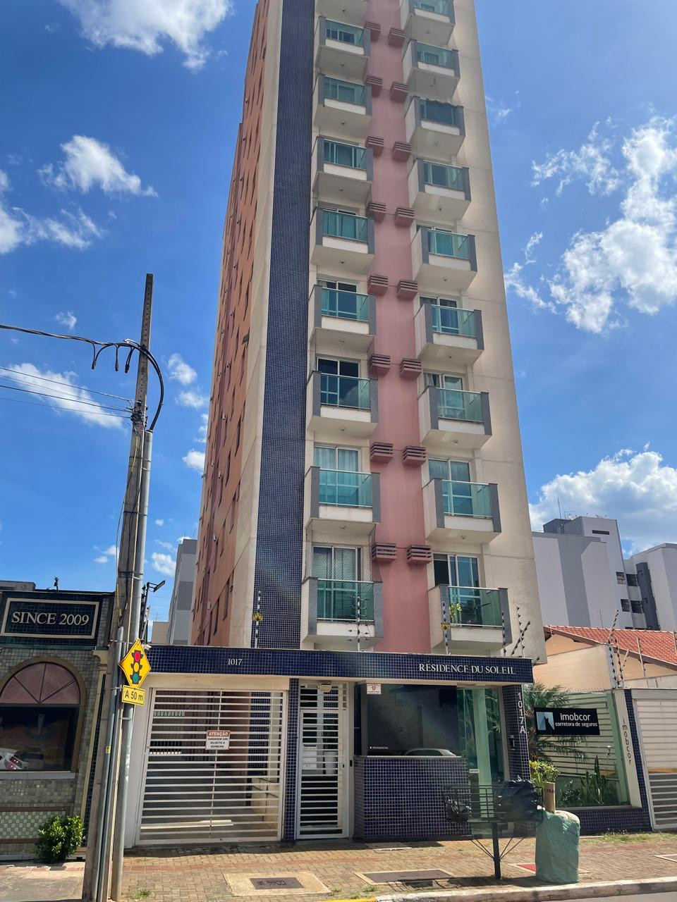 ED. DU SOLEIL - SEMI MOBILIADO - 02 QUARTOS - CENTRO