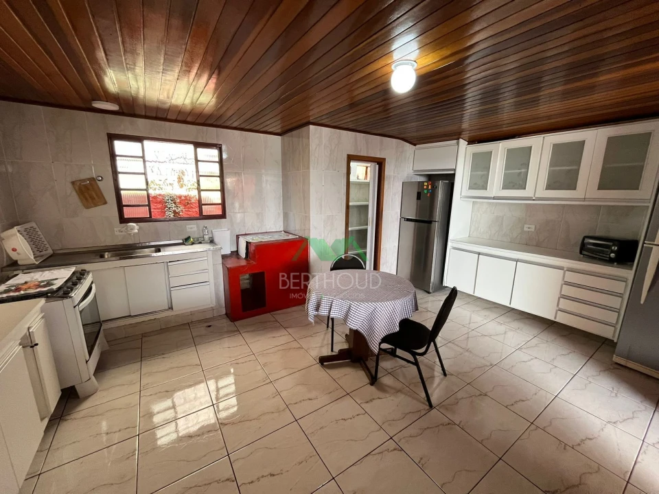 Imagens do imóveis Belíssima Casa À Venda Em Campos Do Jordão