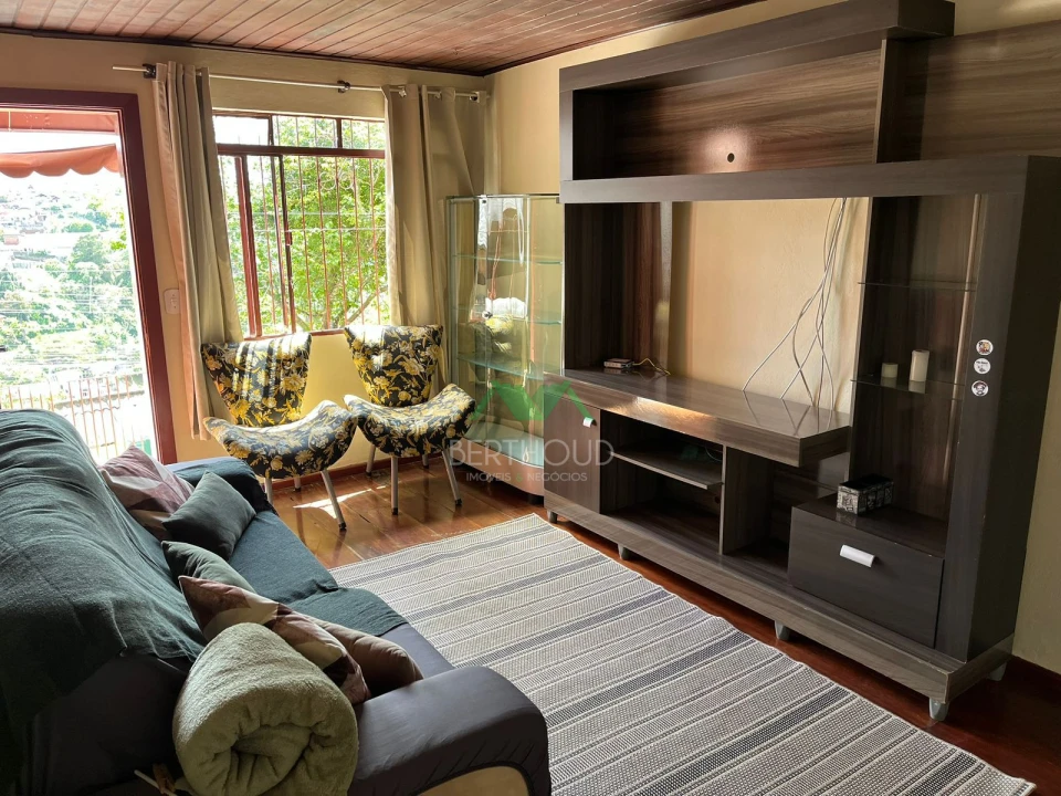 Imagens do imóveis Belíssima Casa À Venda Em Campos Do Jordão