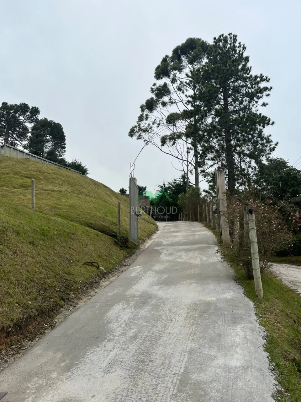Imagens do imóveis Terreno À Venda Alto Do Boa Vista Campos Do Jordão