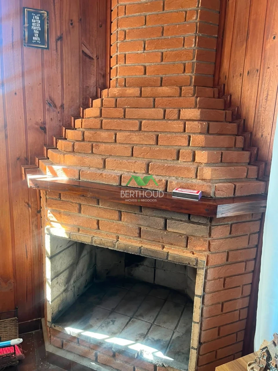 Imagens do imóveis casas com vista ampla para a cidade