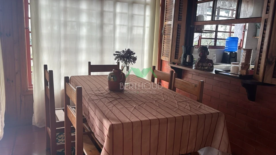 Imagens do imóveis casas com vista ampla para a cidade