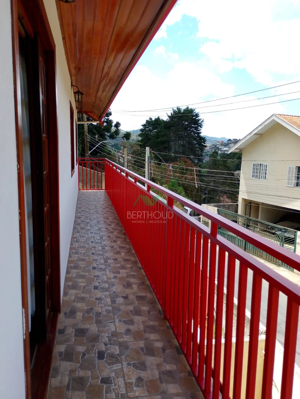 Imagens do imóveis Casa À Venda Em Campos Do Jordão Com Renda De R$8.000,00 Por Mes Com Locacao