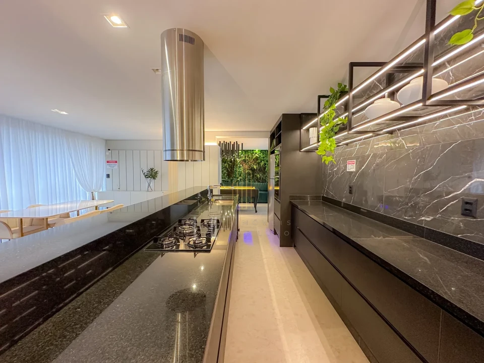 Imagens do imóveis Apartamento Pronto Meia Praia