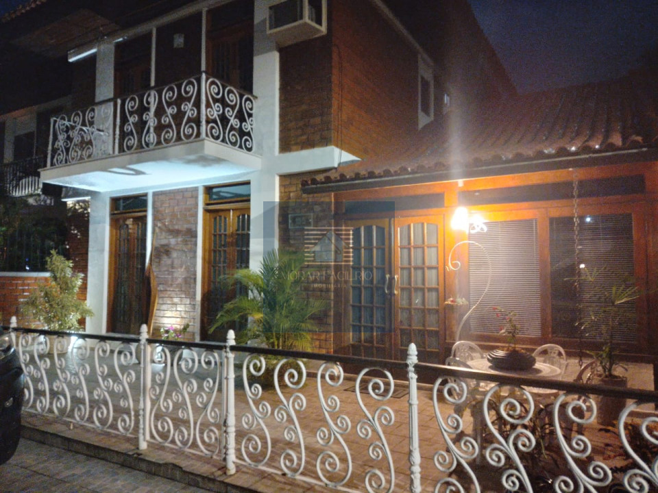 Imagens do imóveis Casa com 4 Quartos sendo 1 Suíte