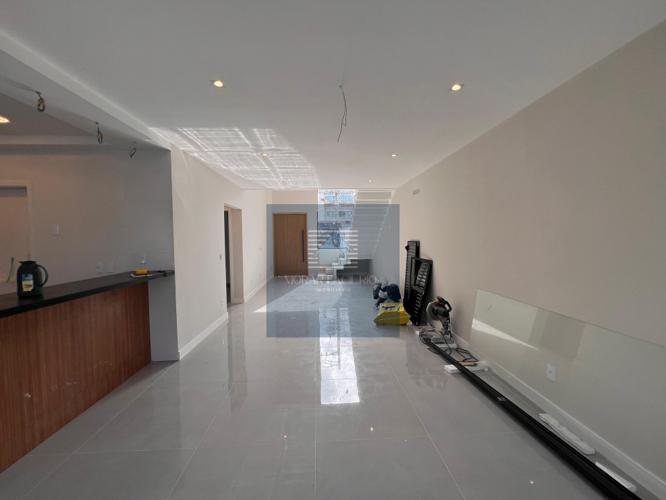 Imagens do imóveis Casa com 4 Suítes, Piscina com Iluminação e Prainha, Garagem com tomada para veículo elétrico