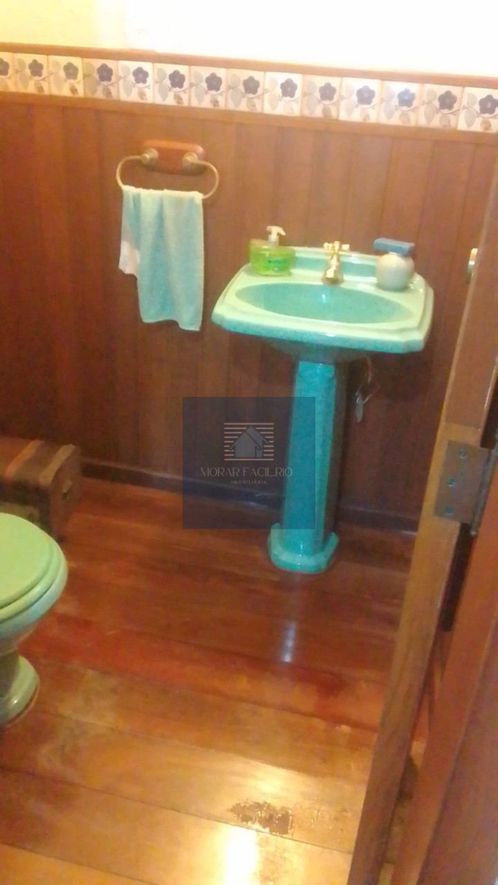 Imagens do imóveis Casa com 4 Suítes com Closets