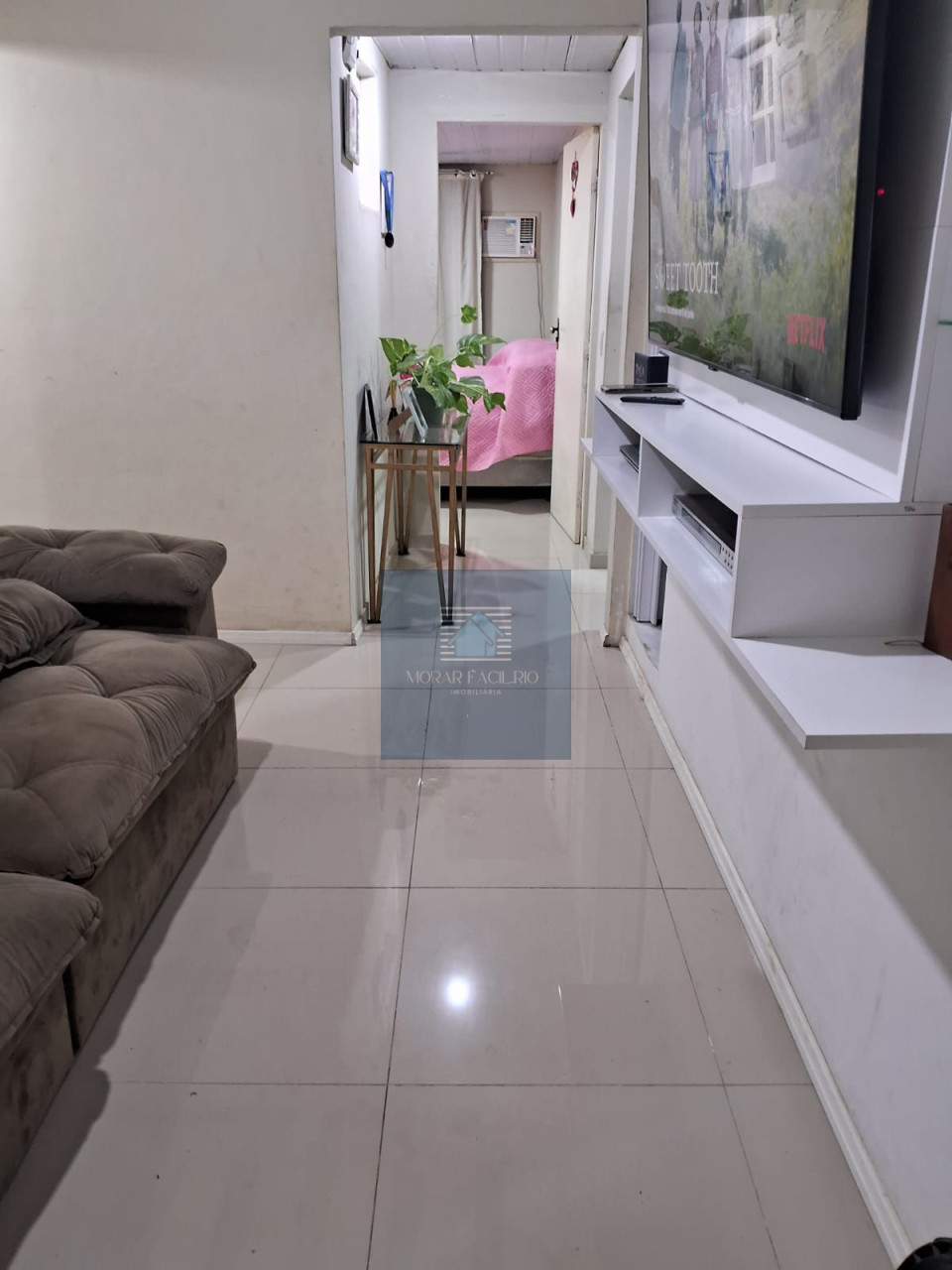 Imagens do imóveis Casa com 2 Quartos, Sala, Cozinha, Banheiro, Garagem e Terraço