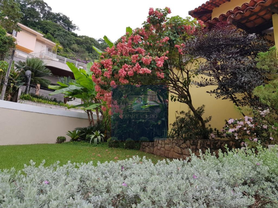 Imagens do imóveis Casa no Condomínio Vale Real 4 Quartos sendo 1 Suíte Master