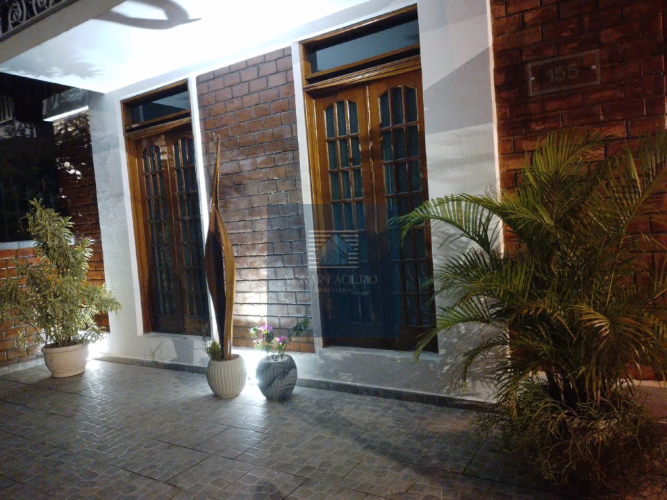 Imagens do imóveis Casa com 4 Quartos sendo 1 Suíte
