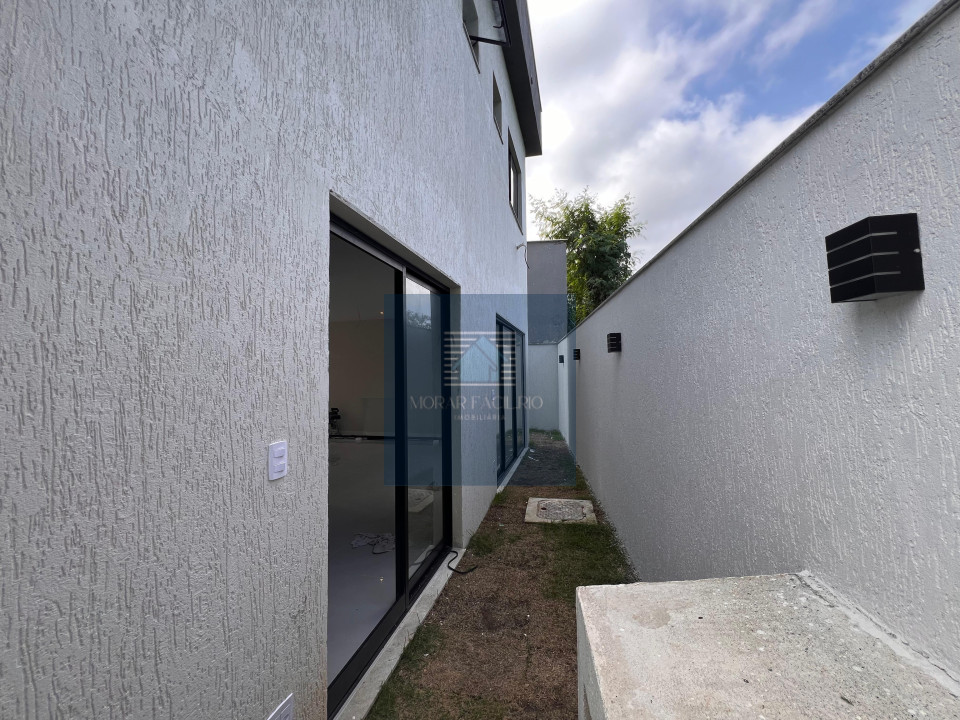 Imagens do imóveis Casa com 4 Suítes, Piscina com Iluminação e Prainha, Garagem com tomada para veículo elétrico