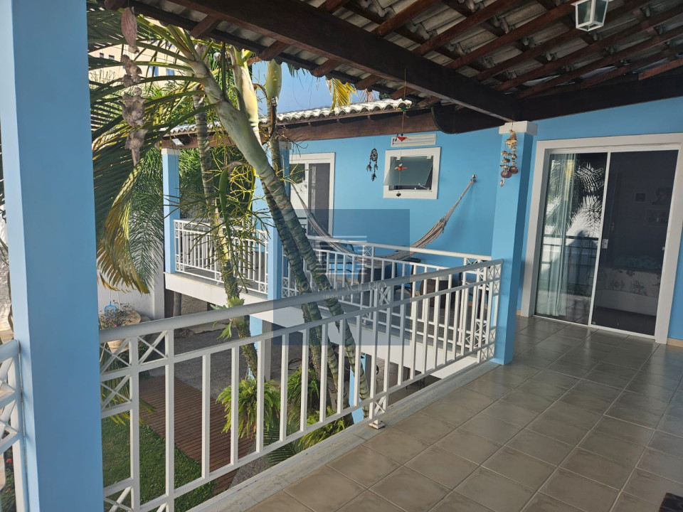 Imagens do imóveis Casa em Condomínio com 4 Quartos Sendo 2 Suítes