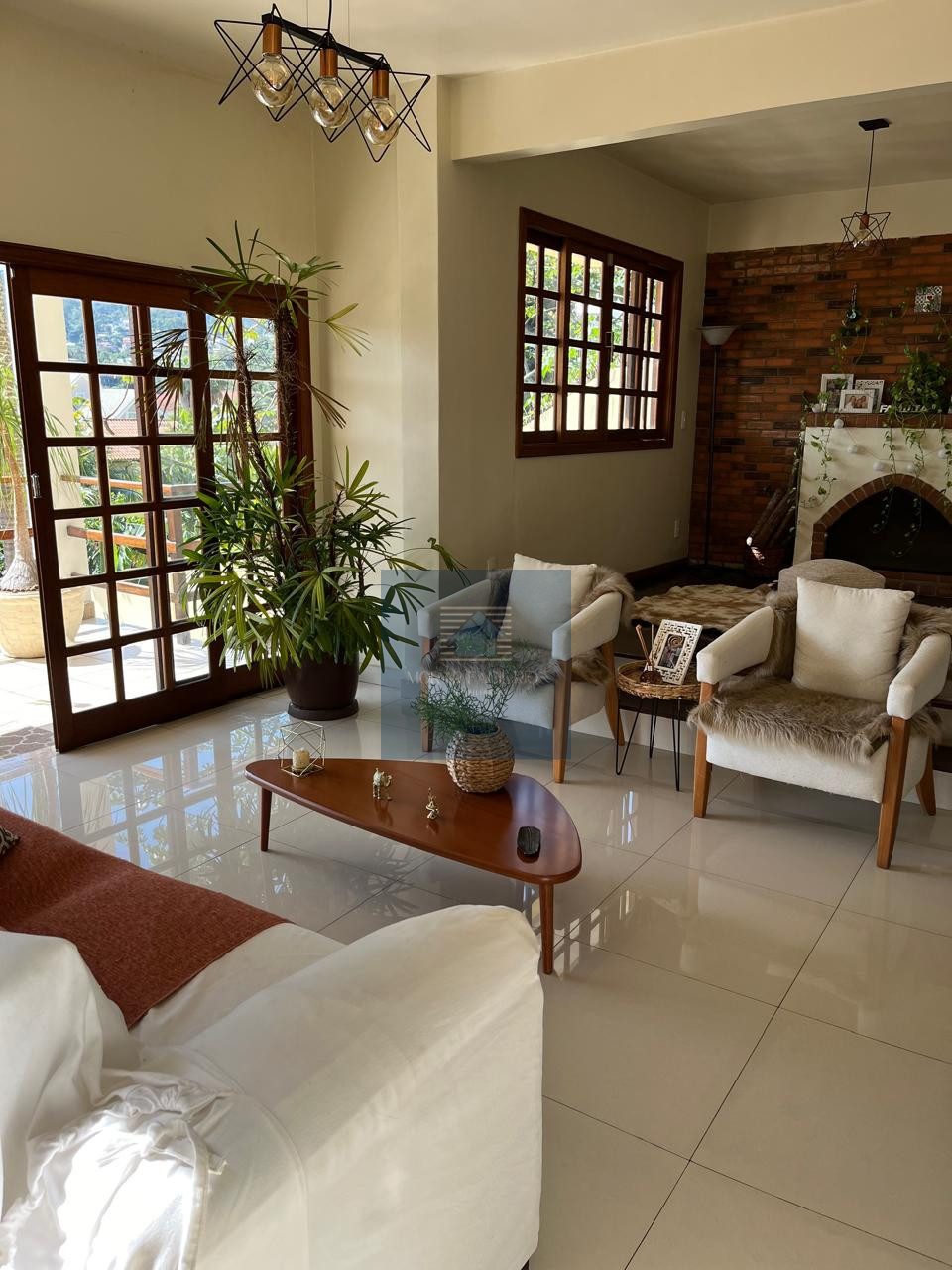Imagens do imóveis Casa Triplex com Piscina