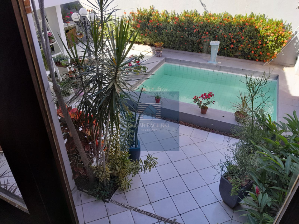 Imagens do imóveis Casa com 4 Quartos sendo 1 Suíte