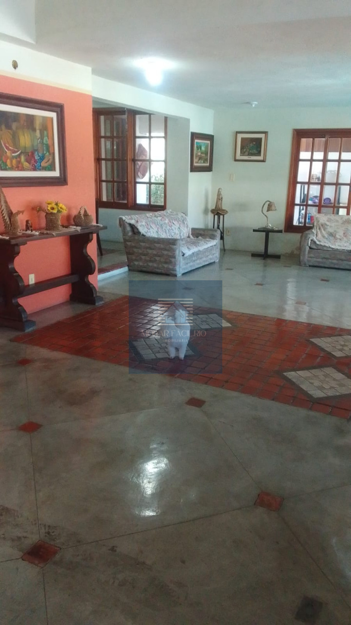 Imagens do imóveis Casa com 4 Suítes com Closets