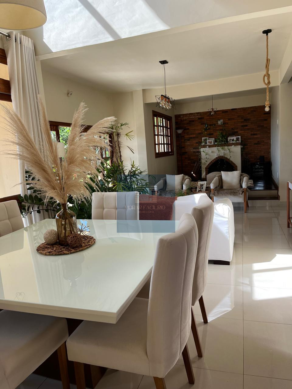 Imagens do imóveis Casa Triplex com Piscina