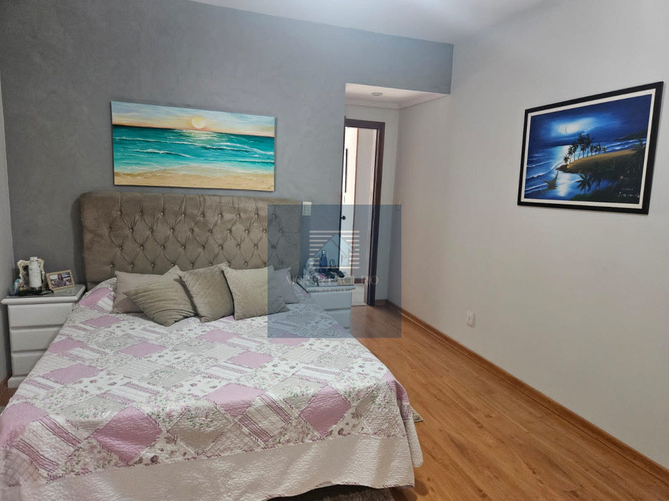 Imagens do imóveis Casa em Condomínio com 4 Quartos Sendo 2 Suítes