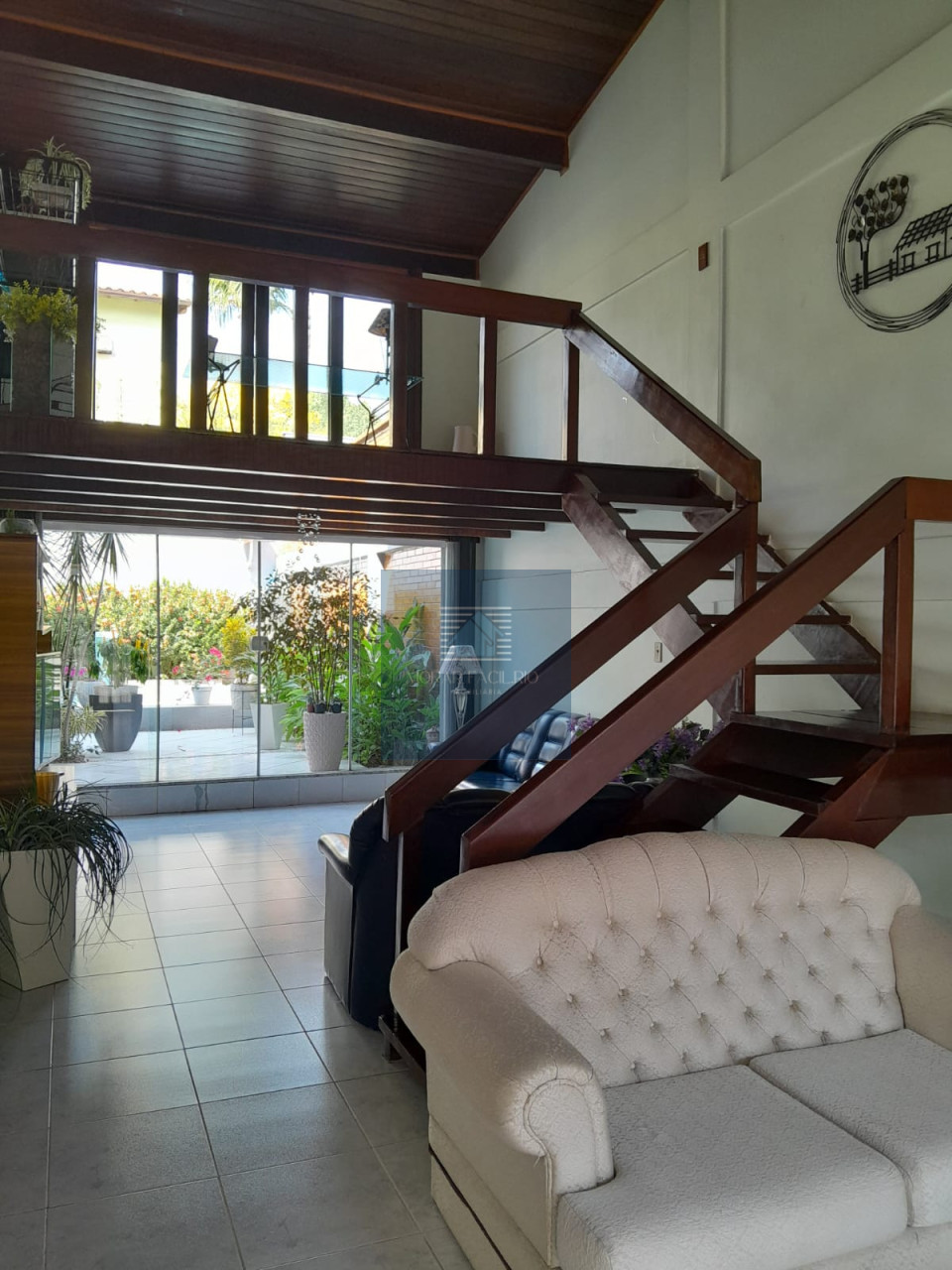 Imagens do imóveis Casa com 4 Quartos sendo 1 Suíte
