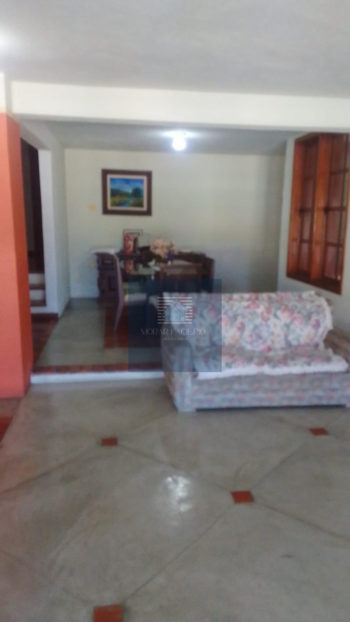 Imagens do imóveis Casa com 4 Suítes com Closets