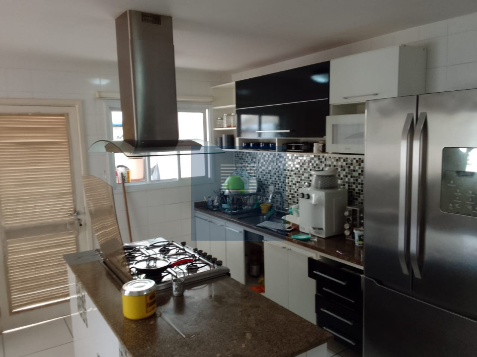 Imagens do imóveis Casa em Condomínio com 3 Quartos sendo 2 Suítes