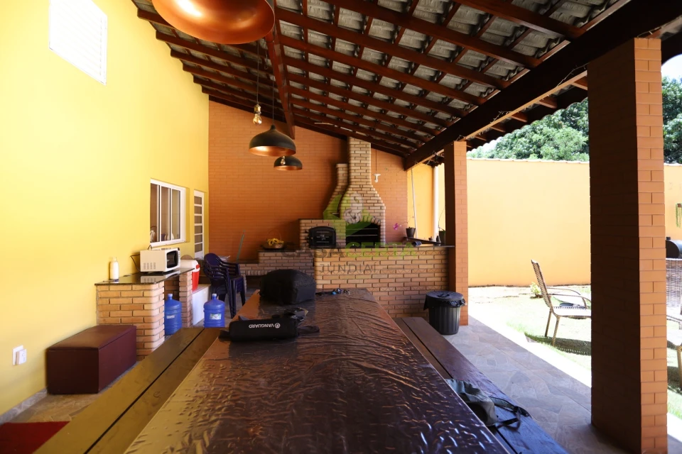 Venda de Chácara em Jarinu – Ideal para Lazer ou Moradia com 4 Quartos sendo 3 Suítes