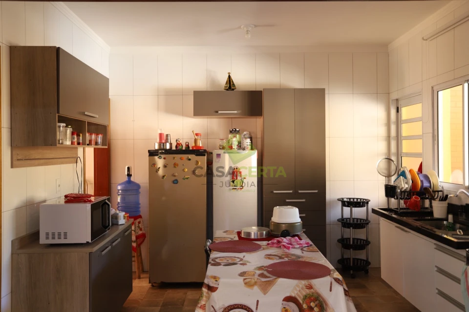 Venda de Chácara em Jarinu – Ideal para Lazer ou Moradia com 4 Quartos sendo 3 Suítes