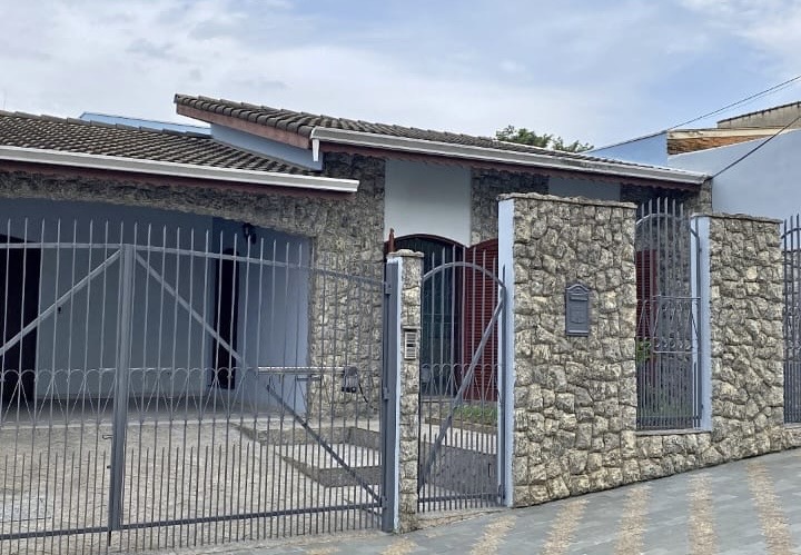 Imagens do imóveis Casa à venda com edícula e 5 quartos – Terreno grande com 313 m² - SANTA GERTRUDES EM JUNDIAI-SP