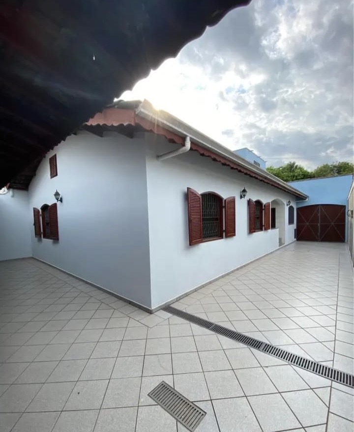 Imagens do imóveis Casa à venda com edícula e 5 quartos – Terreno grande com 313 m² - SANTA GERTRUDES EM JUNDIAI-SP