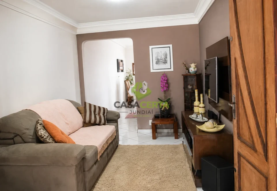 Casa à Venda no Jardim Esplanada – Jundiaí/SP | 2 Dormitórios | Quintal com Churrasqueira