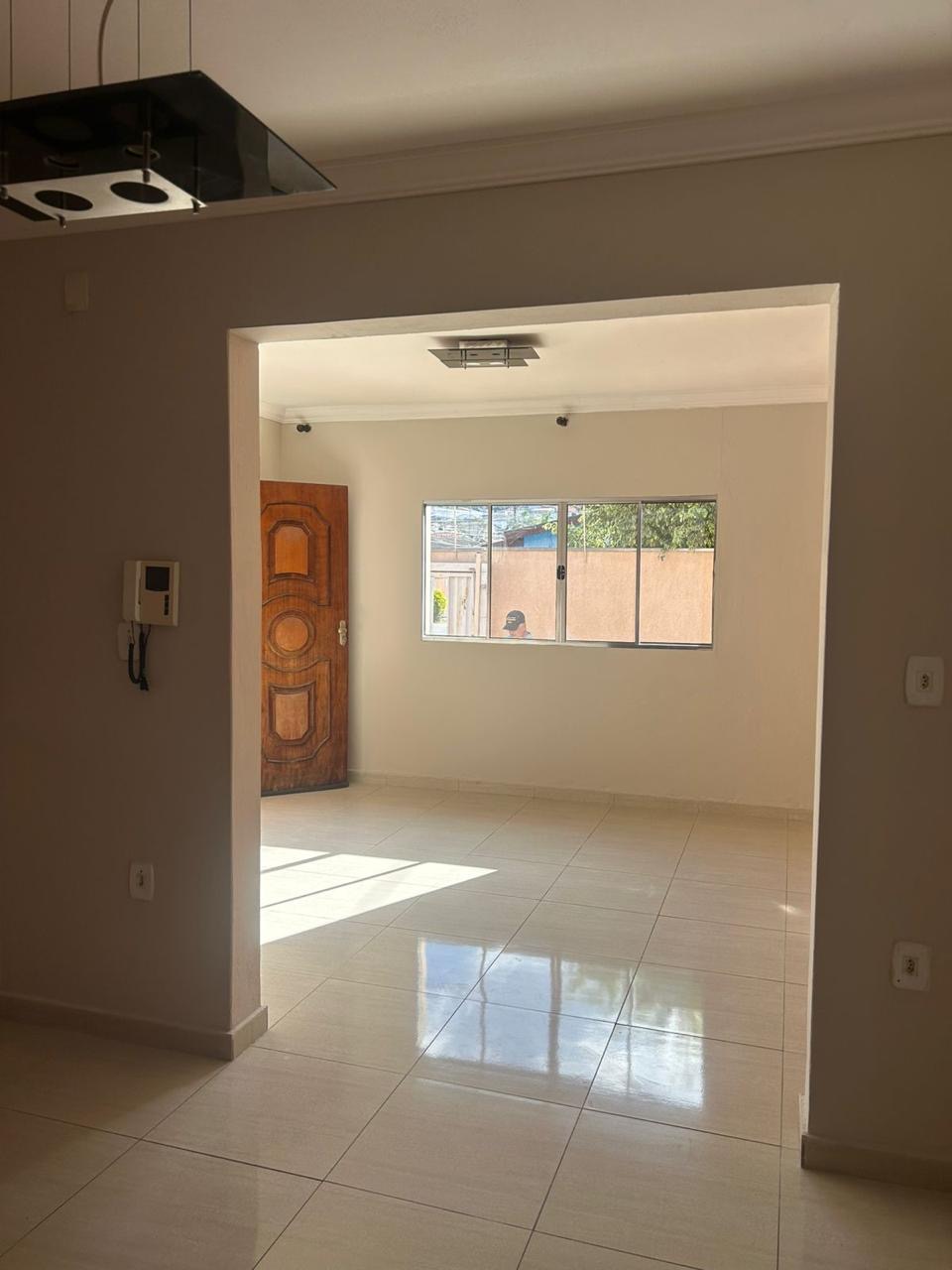 Imagens do imóveis CASA TÉRREA DE ESQUINA À VENDA EM VÁRZEA PAULISTA | 3 DORMITÓRIOS | QUINTAL AMPLO | ACEITA FINANCIAMENTO