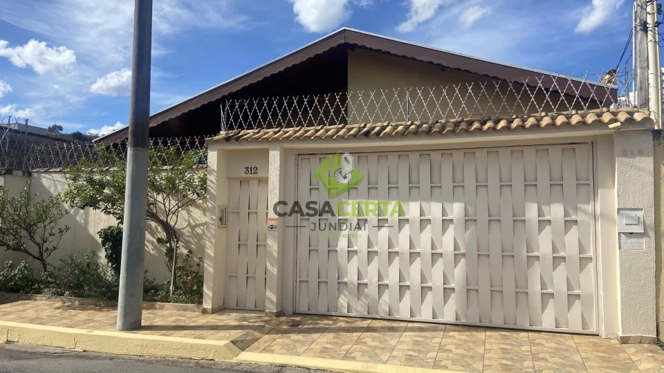 Casa à venda em Jundiaí – Jardim Danúbio - 3 Dormitórios - Próximo ao Maxi Shopping