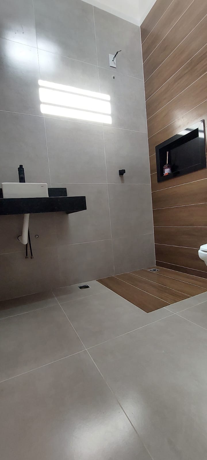 Imagens do imóveis Casa Nova à Venda em Jundiaí – 3 Dormitórios (1 Suíte) com Fácil Acesso à Anhanguera