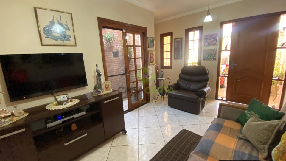 Casa à venda em Jundiaí – Jardim Danúbio - 3 Dormitórios - Próximo ao Maxi Shopping