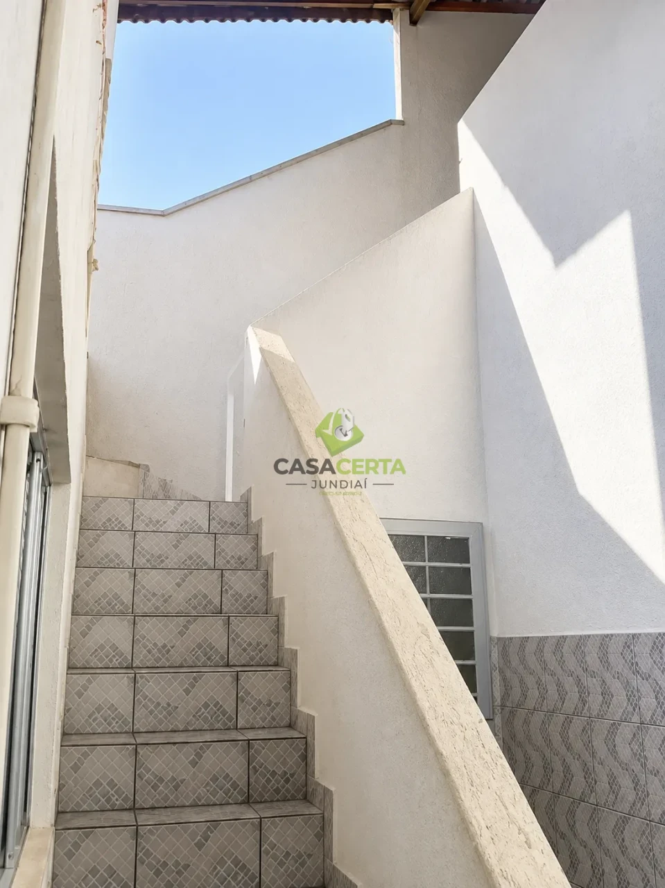 Casa à Venda no Jardim Esplanada – Jundiaí/SP | 2 Dormitórios | Quintal com Churrasqueira