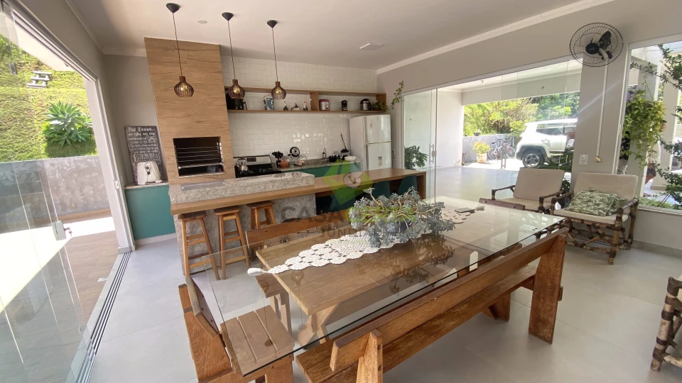 CASA TÉRREA MARAVILHOSA, EM CONDOMINIO FECHADO EM JUNDIAÍ - COM 4 DORMITÓRIOS
