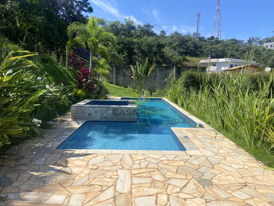 CASA EM CONDOMINIO EM JUNDIAÍ, COM 4 SUÍTES!