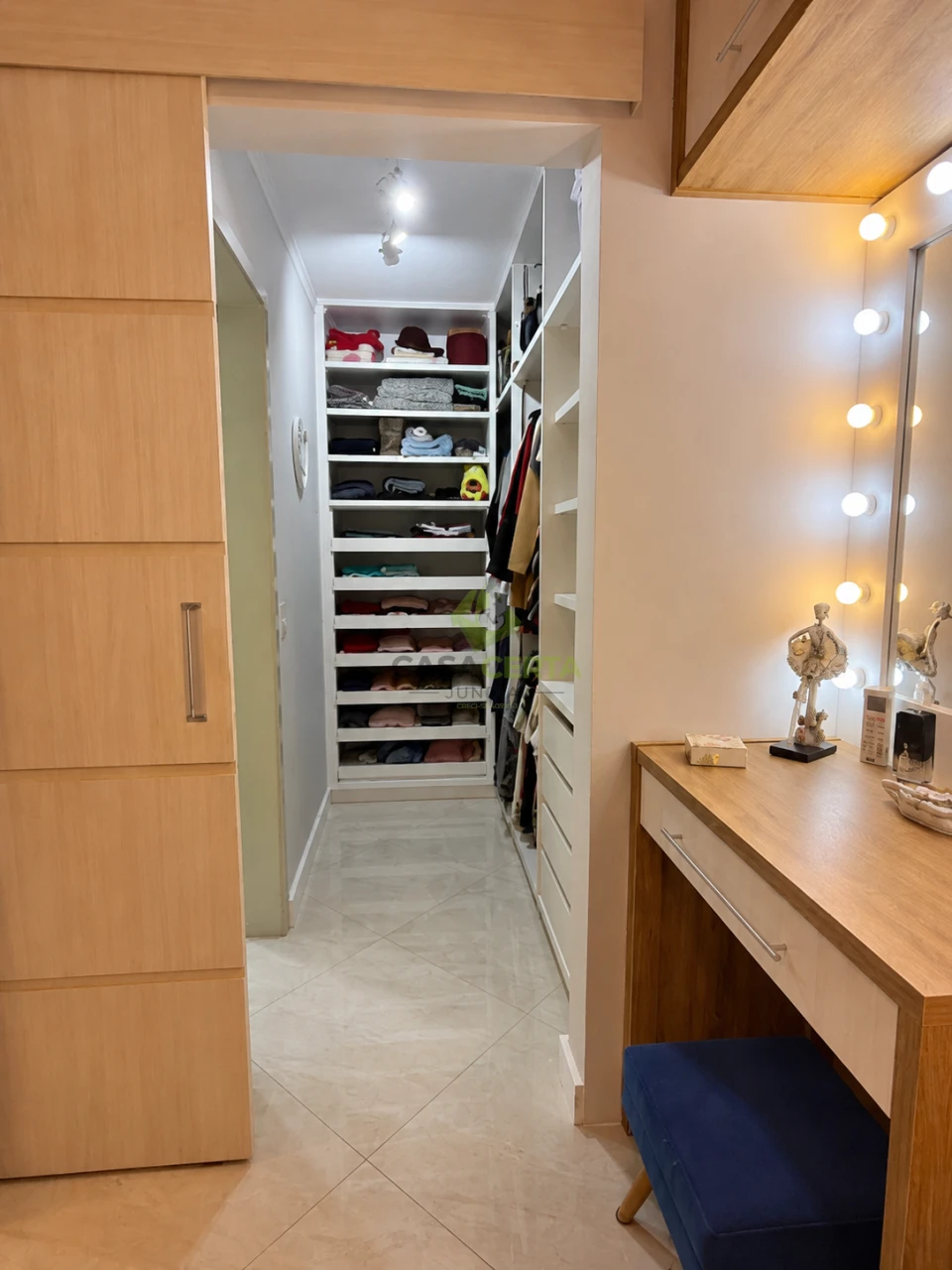 APARTAMENTO AMPLO EM JUNDIAÍ | 77m², VARANDA GOURMET E 2 VAGAS!