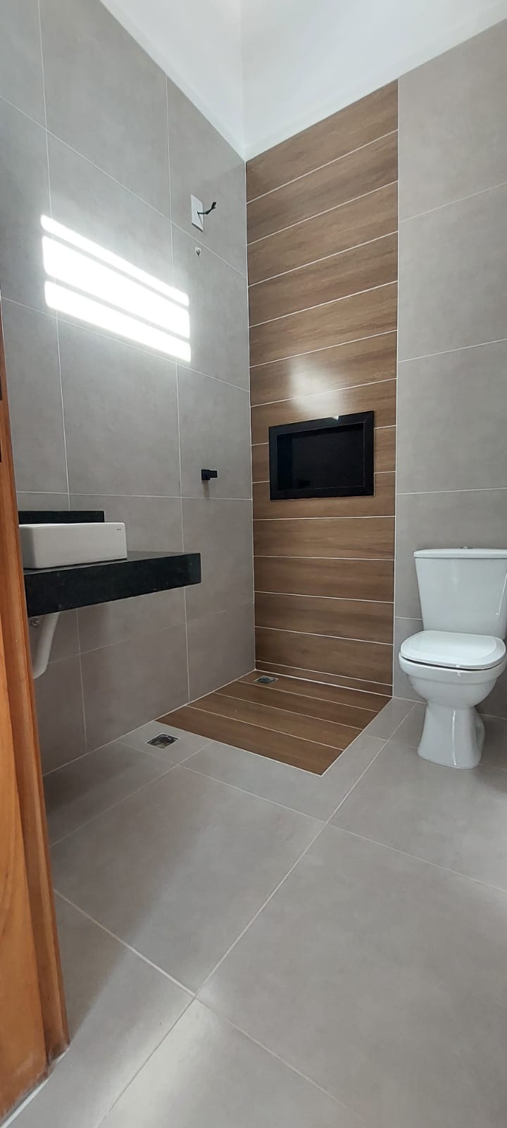 Imagens do imóveis Casa Nova à Venda em Jundiaí – 3 Dormitórios (1 Suíte) com Fácil Acesso à Anhanguera
