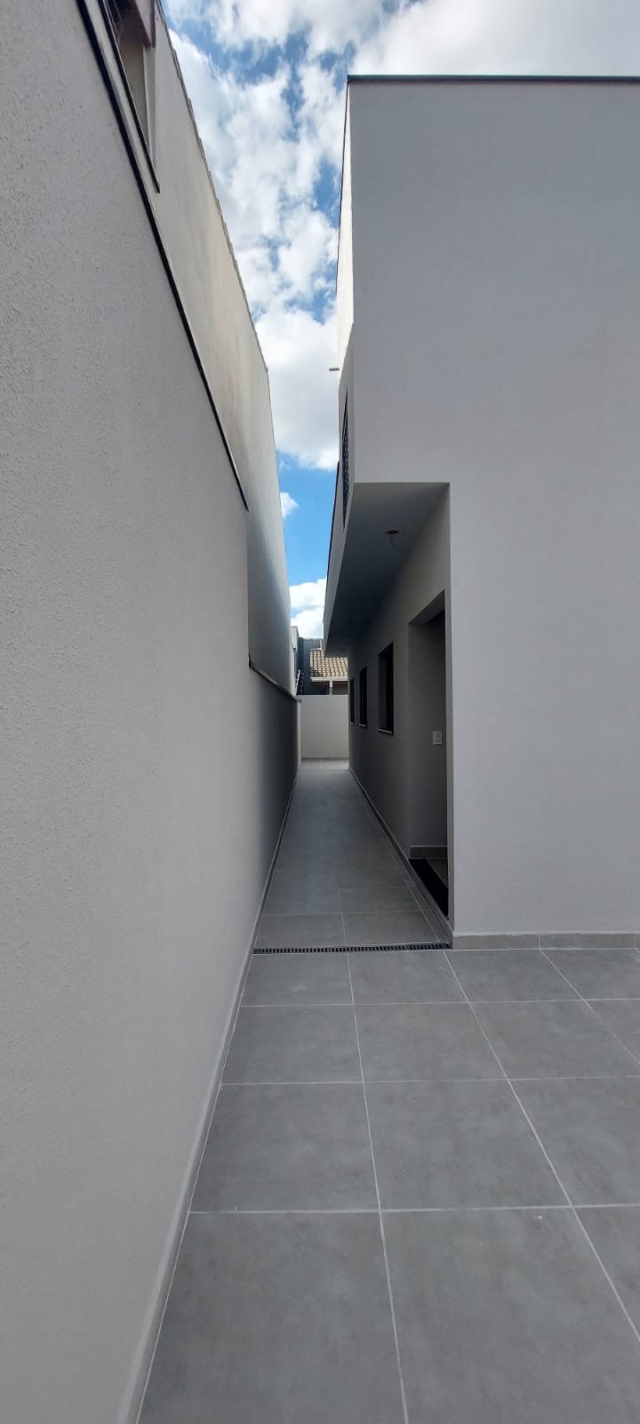 Imagens do imóveis Casa Nova à Venda em Jundiaí – 3 Dormitórios (1 Suíte) com Fácil Acesso à Anhanguera